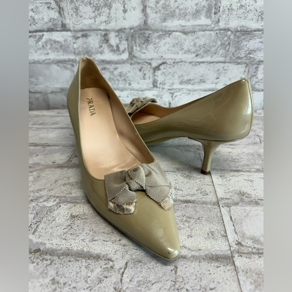 PRADA Nude Kitten Heel W/ Frayed Bow Detail Women’s size 40 - Picture 2 of 4